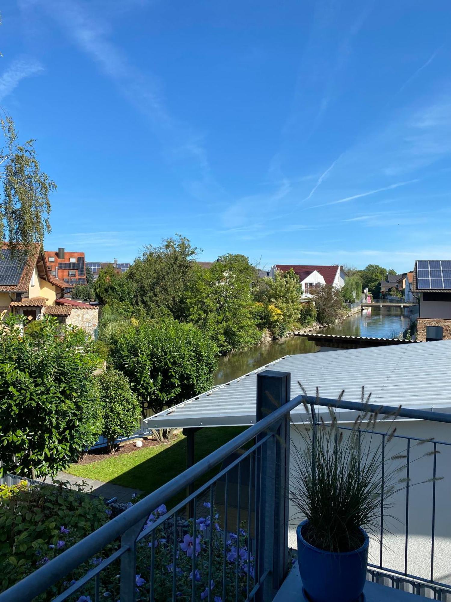 Harmony Apartment, Your Holiday Home In Rust With Balcony & River-View, 5Min To Europa-Park Exterior foto